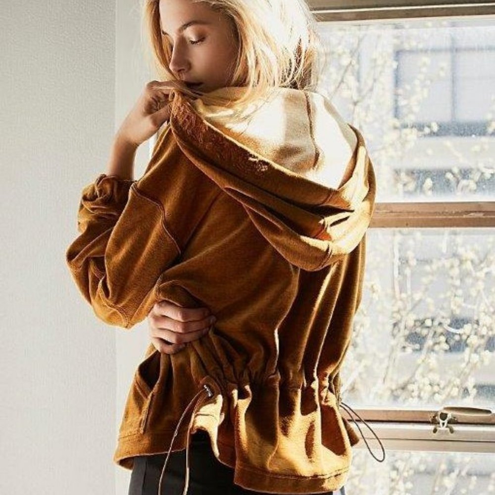 FREE PEOPLE VELOUR  BROWN HOODEDJACKET.